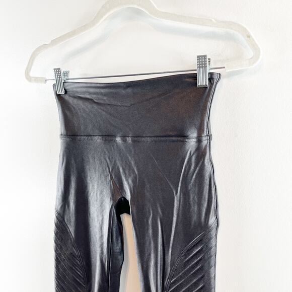 SPANX Shiny Faux Leather Slim Fit Pull On Mid Rise Moto Leggings Black Small - Picture 10 of 14